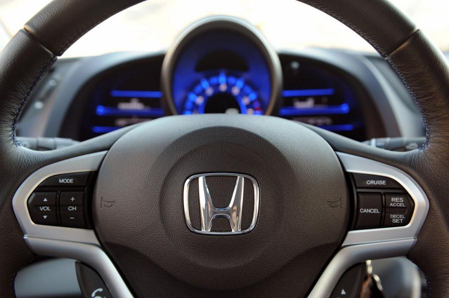  Honda CR-Z 2011 года  (фото 19 из 111)